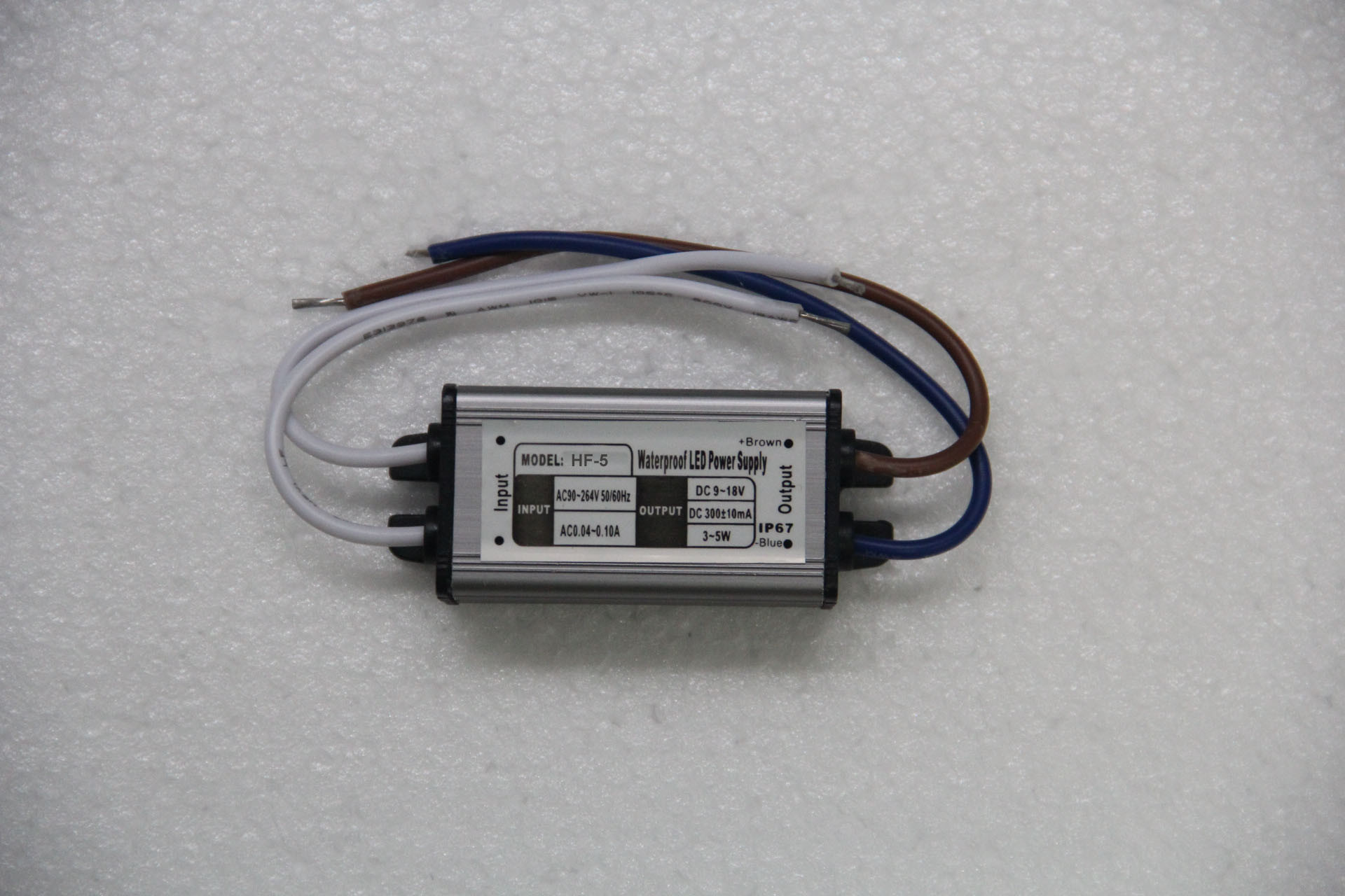 휴대용 5W 300mA는 일정한 현재를 가진 LED 전력 공급 18V DC EMC를 방수 처리합니다
