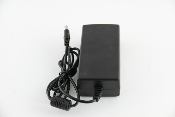 12 안정되어 있는 엇바꾸기를 가진 볼트 힘 접합기 12 볼트 IP54에 까만 60W 60Hz AC