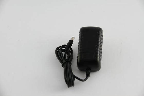 24W 2A CCTV 사진기, 12V 직류 전원 접합기를 위한 높은 Efficency AC DC 접합기 12V DC IP54