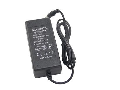 안정되어 있는 48W는 EMI 필터를 가진 전환 AC 직류 전원 접합기 12V DC 50Hz를 통제했습니다
