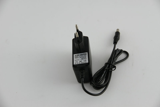 에너지 절약 12 W AC 직류 전원 접합기 240V AC의 보편적인 엇바꾸기 힘 접합기