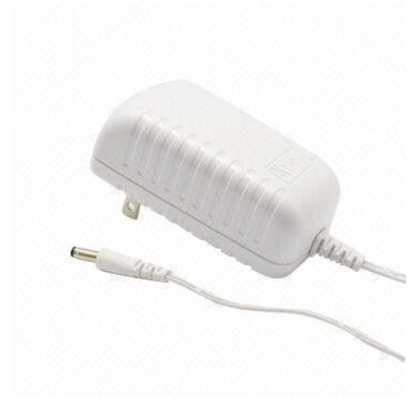 15W 12V 1.5A 보편적인 교류 전원 접합기, 벽 산 유형 전력 공급