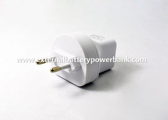 220V 보편적인 이중 USB 항구는 iPhone를 위한 충전기 접합기 EU 마개를 벽으로 막습니다