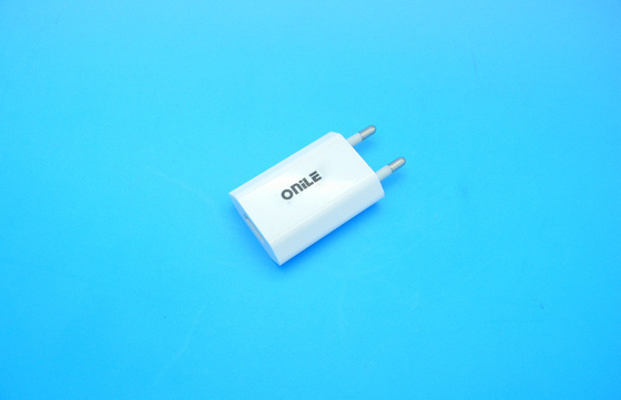 EU는 IPhone 5g/5s, SCP OVP OCP를 위한 보편적인 USB 벽 충전기 5V 1000mA를 폐쇄합니다