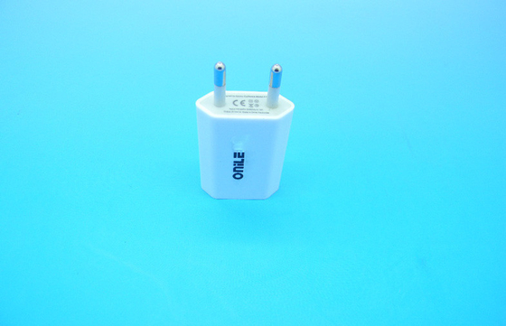 EU는 IPhone 5g/5s, SCP OVP OCP를 위한 보편적인 USB 벽 충전기 5V 1000mA를 폐쇄합니다
