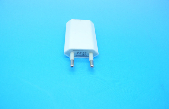EU는 IPhone 5g/5s, SCP OVP OCP를 위한 보편적인 USB 벽 충전기 5V 1000mA를 폐쇄합니다