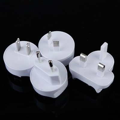 4개의 항구 가정, 다 마개를 위한 보편적인 USB 여행 충전기 벽 AC 접합기