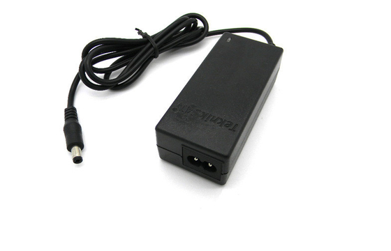 18Volt 45W LED 빛 EU 마개를 위한 탁상용 DC 전원 공급 단락